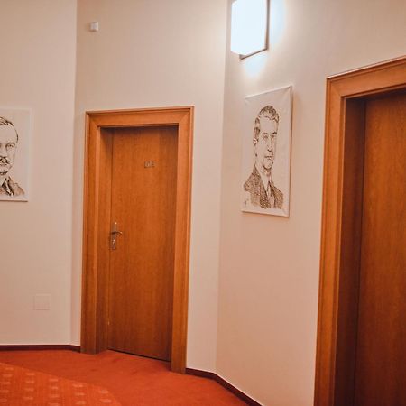Hotel Grand Hradec Králové Extérieur photo