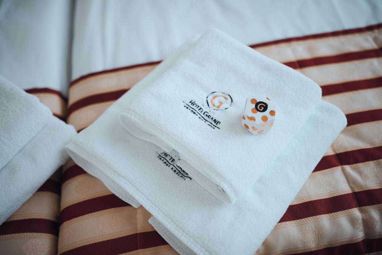 Hotel Grand Hradec Králové Extérieur photo