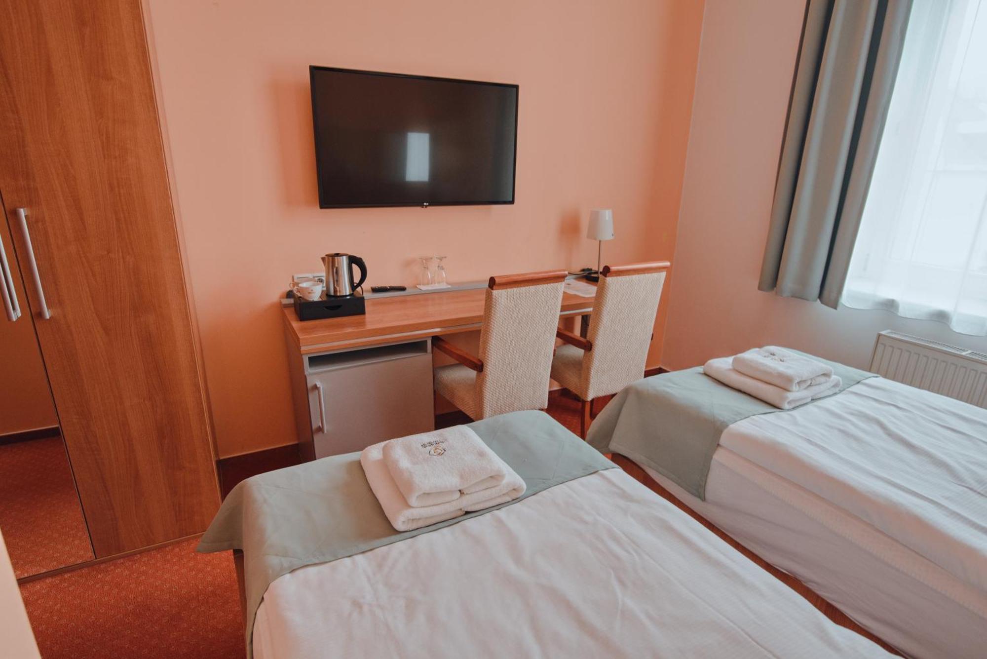 Hotel Grand Hradec Králové Extérieur photo