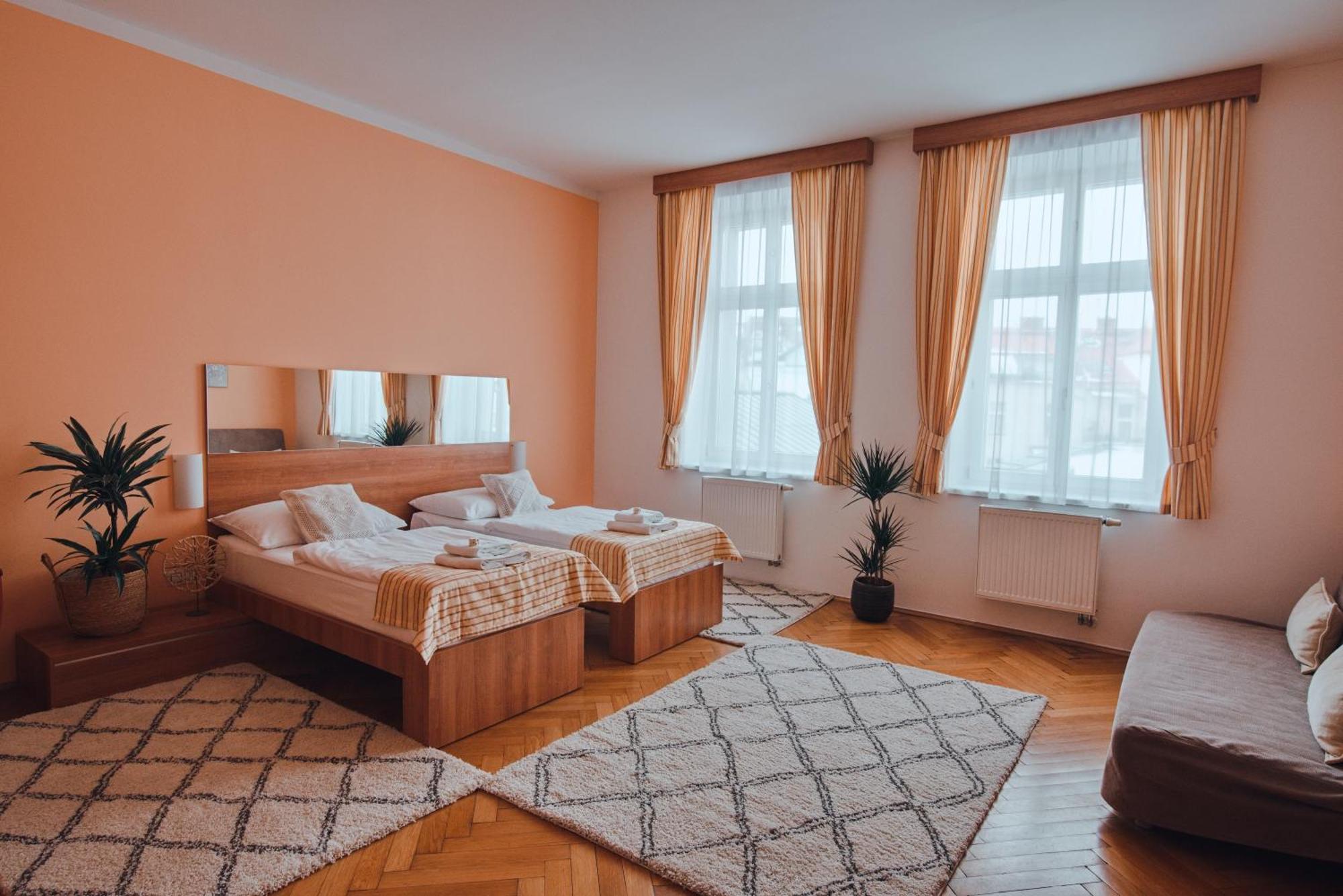 Hotel Grand Hradec Králové Extérieur photo