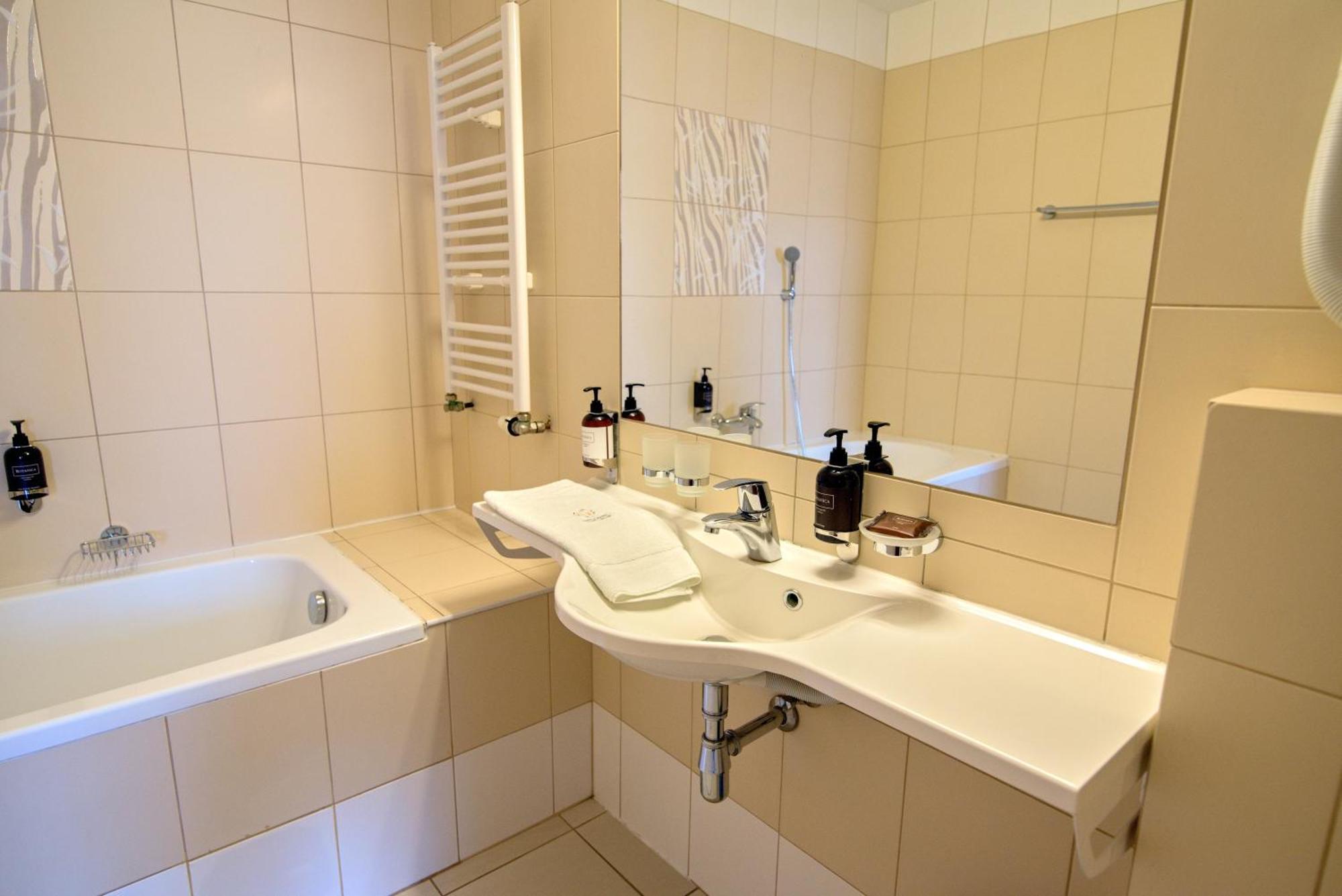 Hotel Grand Hradec Králové Extérieur photo