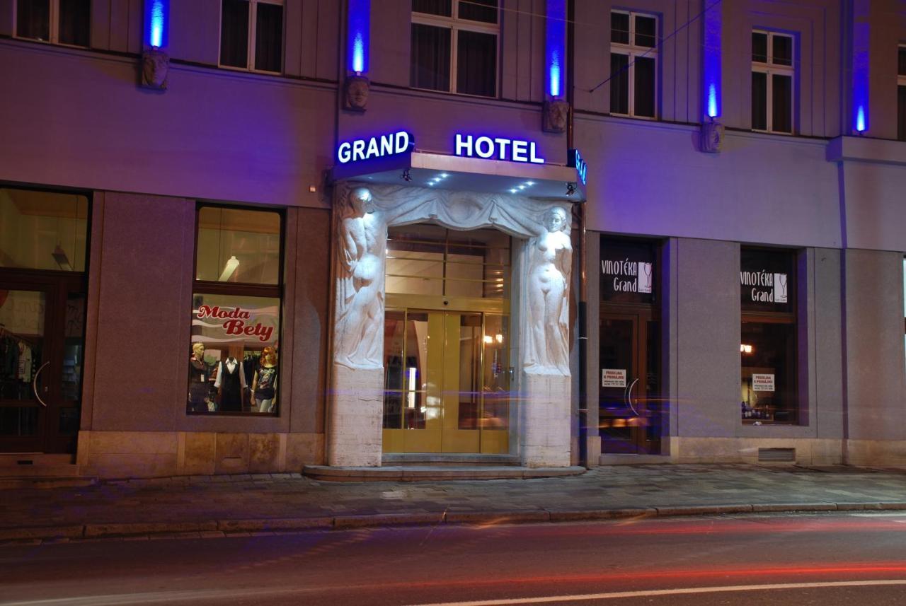 Hotel Grand Hradec Králové Extérieur photo
